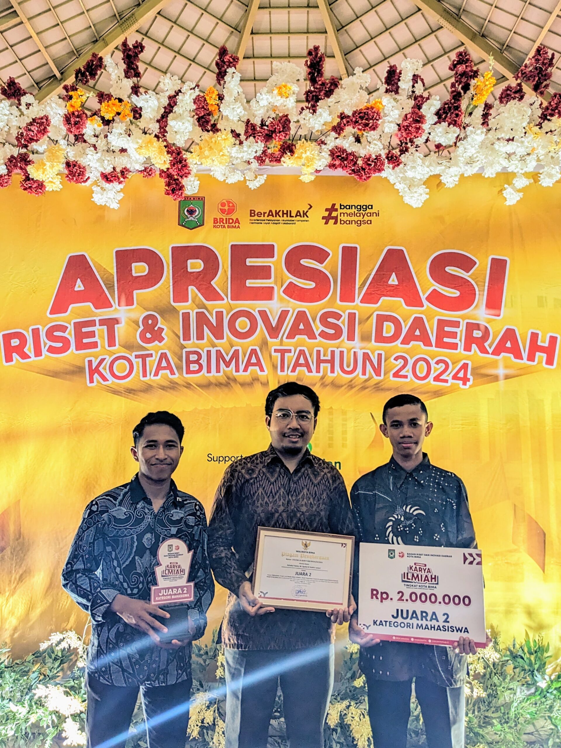 Mahasiswa STIT Sunan Giri Bima Raih Juara 2 di Lomba Karya Tulis Ilmiah BRIDA Kota Bima