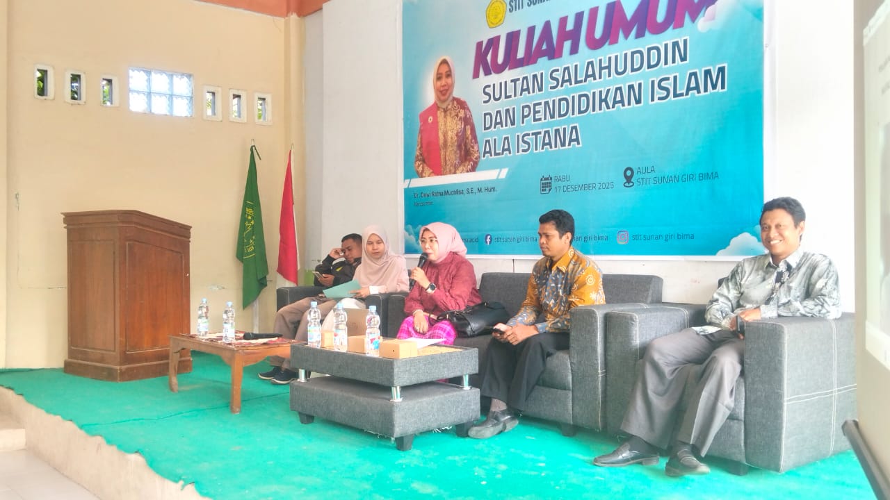 Pendidikan Islam Ala Istana: Kuliah Umum STIT Sunan Giri Bima Hadirkan Kepala Museum Samparaja Bima